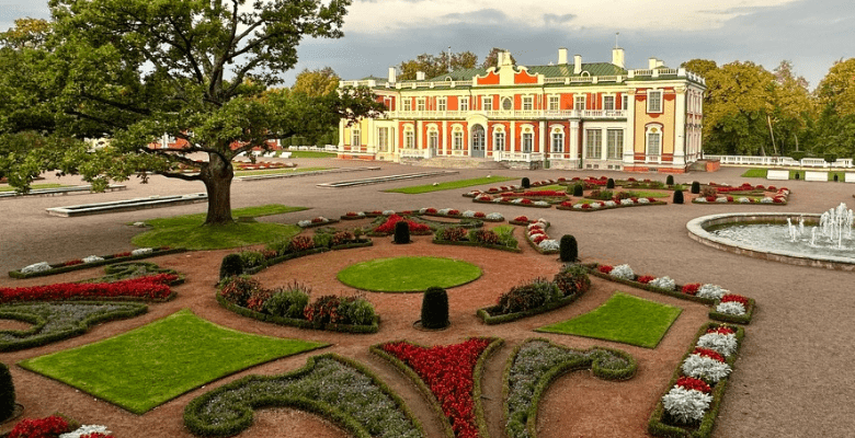 beautiful formal gardens and fountains on the grounds of the Kadriorg palace in Tallinn