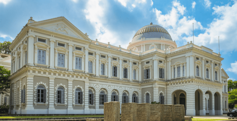 white building in the colonial district of singapore