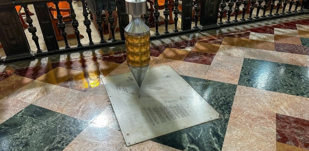 The Metropolitan Cathedral Earthquake sensor.