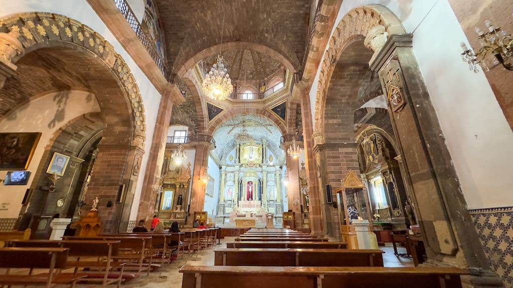 A gothic church interior in San Miguel.