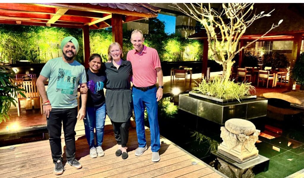 4 people at a restaurant in mumbai
